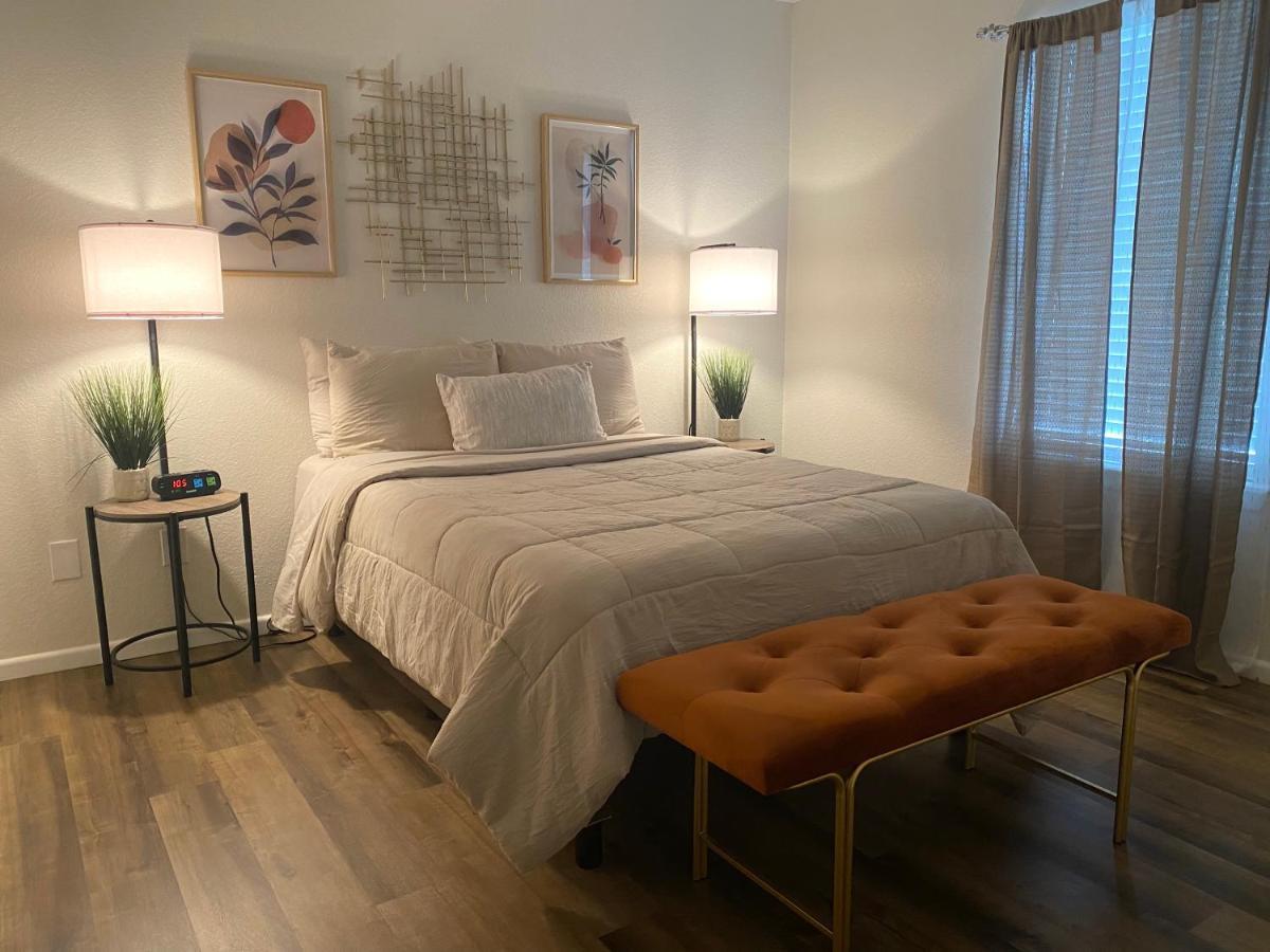 Contemporary 2-Bedroom Rental Unit Eagle Pass Esterno foto